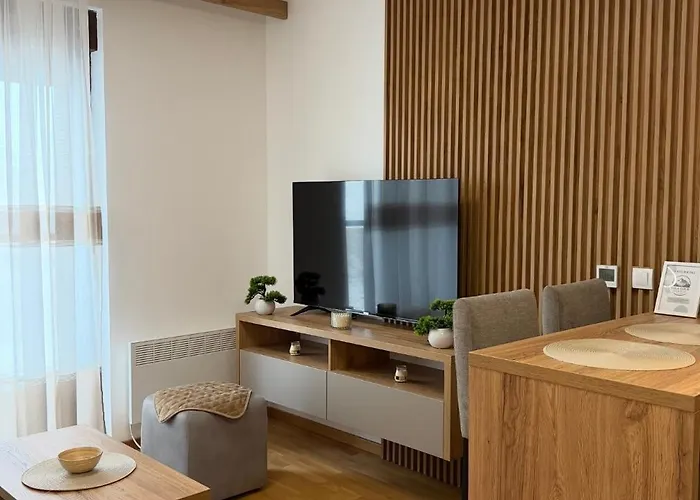 Eden Lux 12 아파트