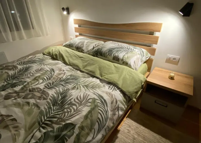 Eden Lux 12 아파트