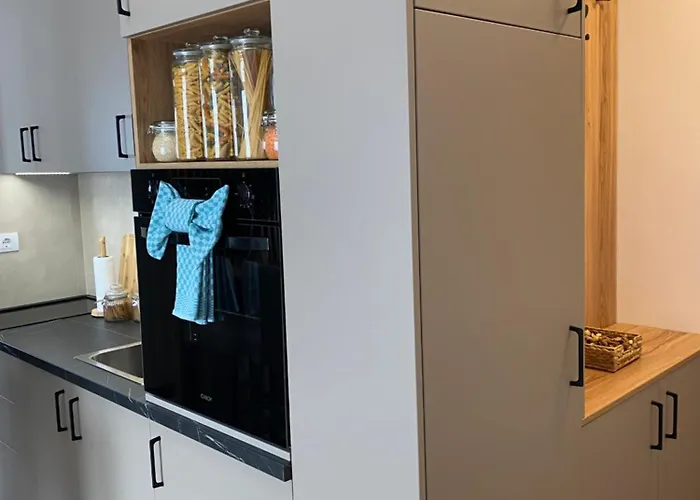 Eden Lux 12 즐라티보