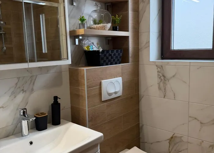 Eden Lux 12 아파트